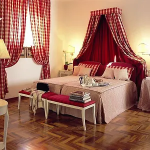 Palazzo Ruspoli Bed & Breakfast