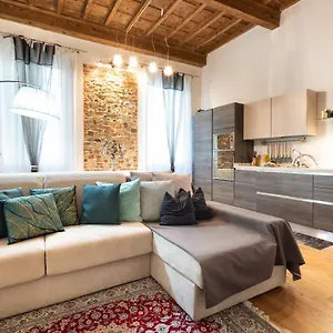 Appartement E Quindi Uscimmo A Riveder Le Stelle